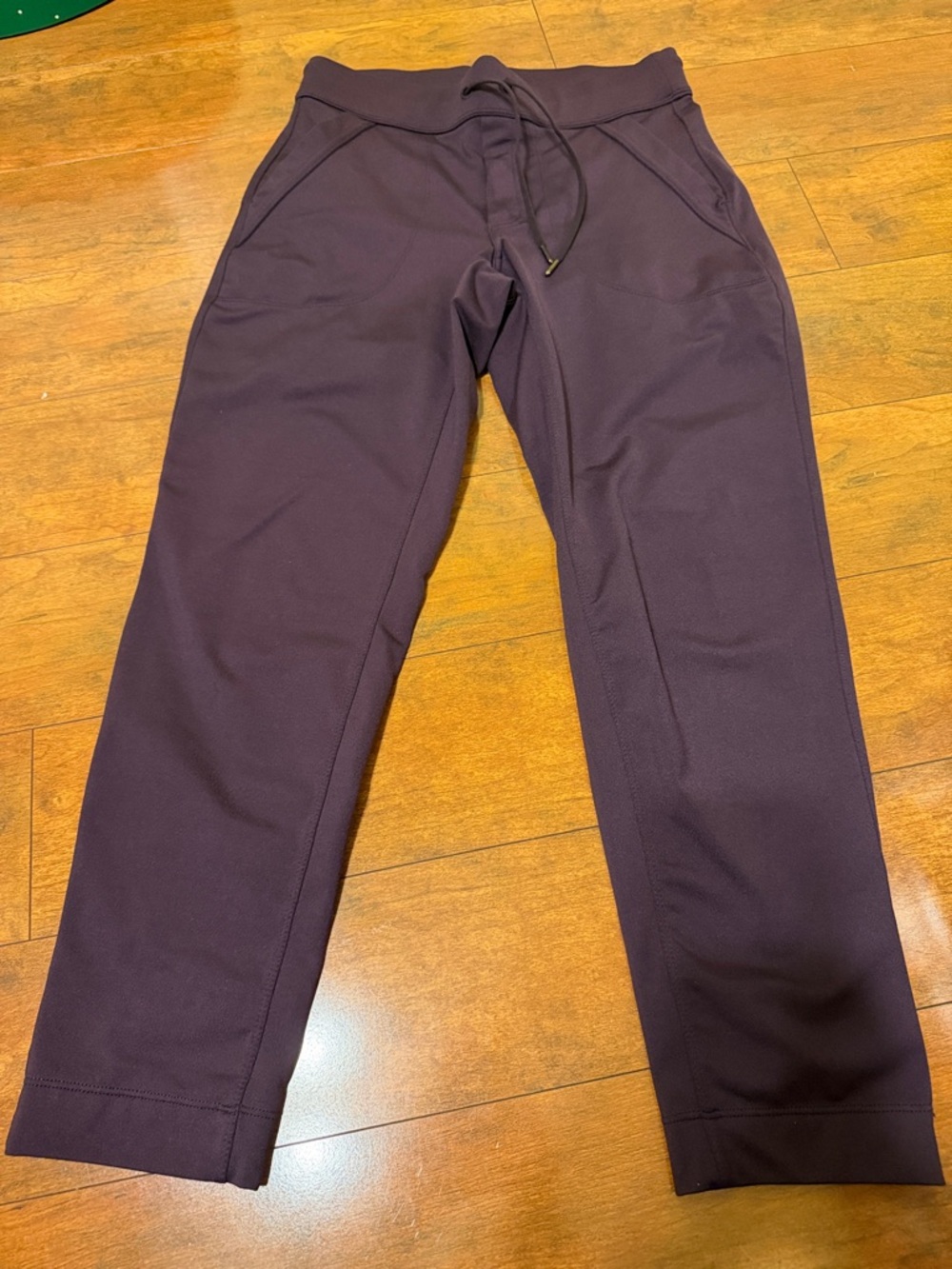 Athleta Women's Capris in Deep Plum